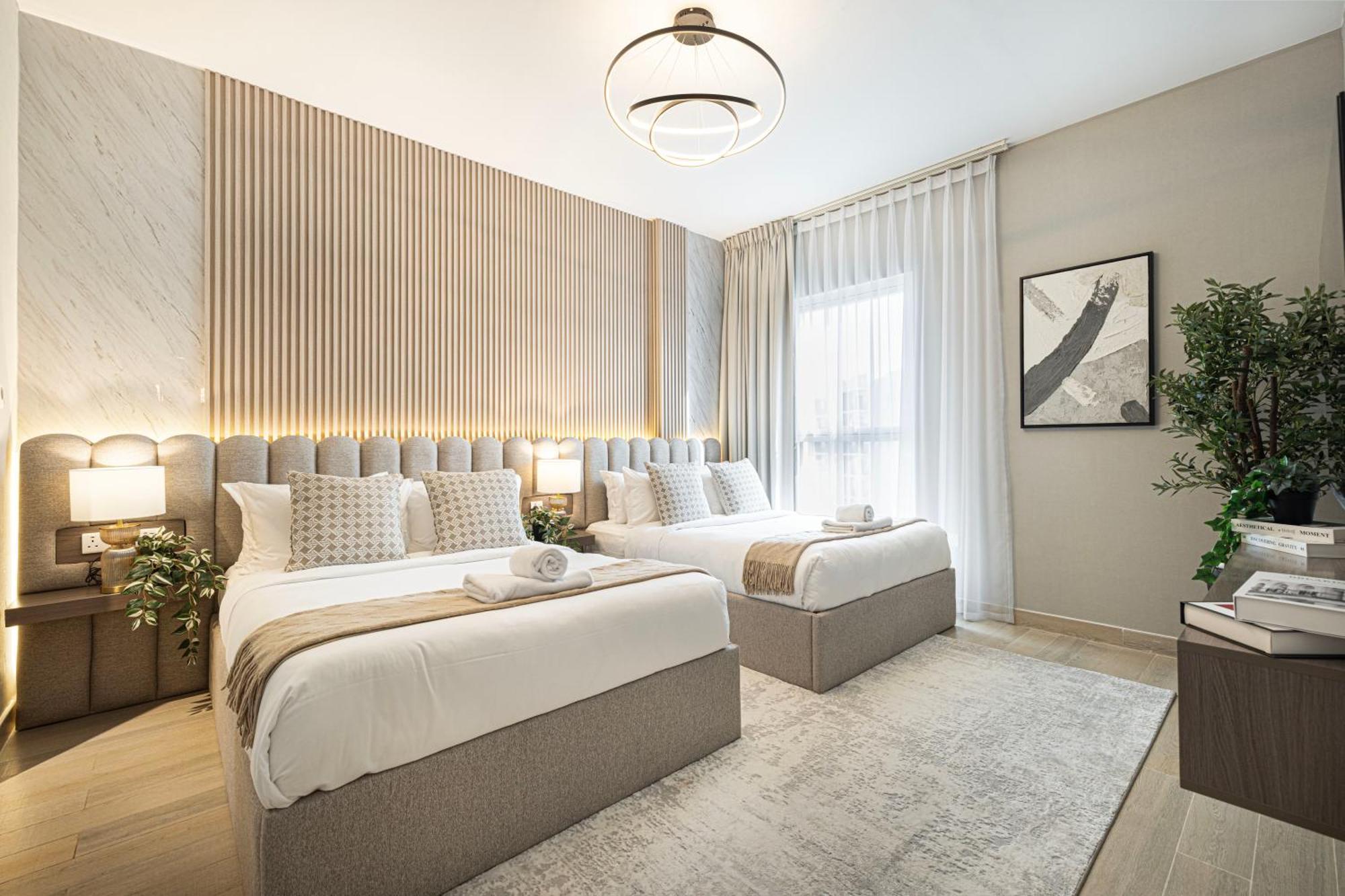 Luxury 4 Bedroom With Ferrari World And Sea Views, Yas Island Waterfront, Pool, Gym, Playground, Walk To Yas Mall Apartment Abu Dhabi