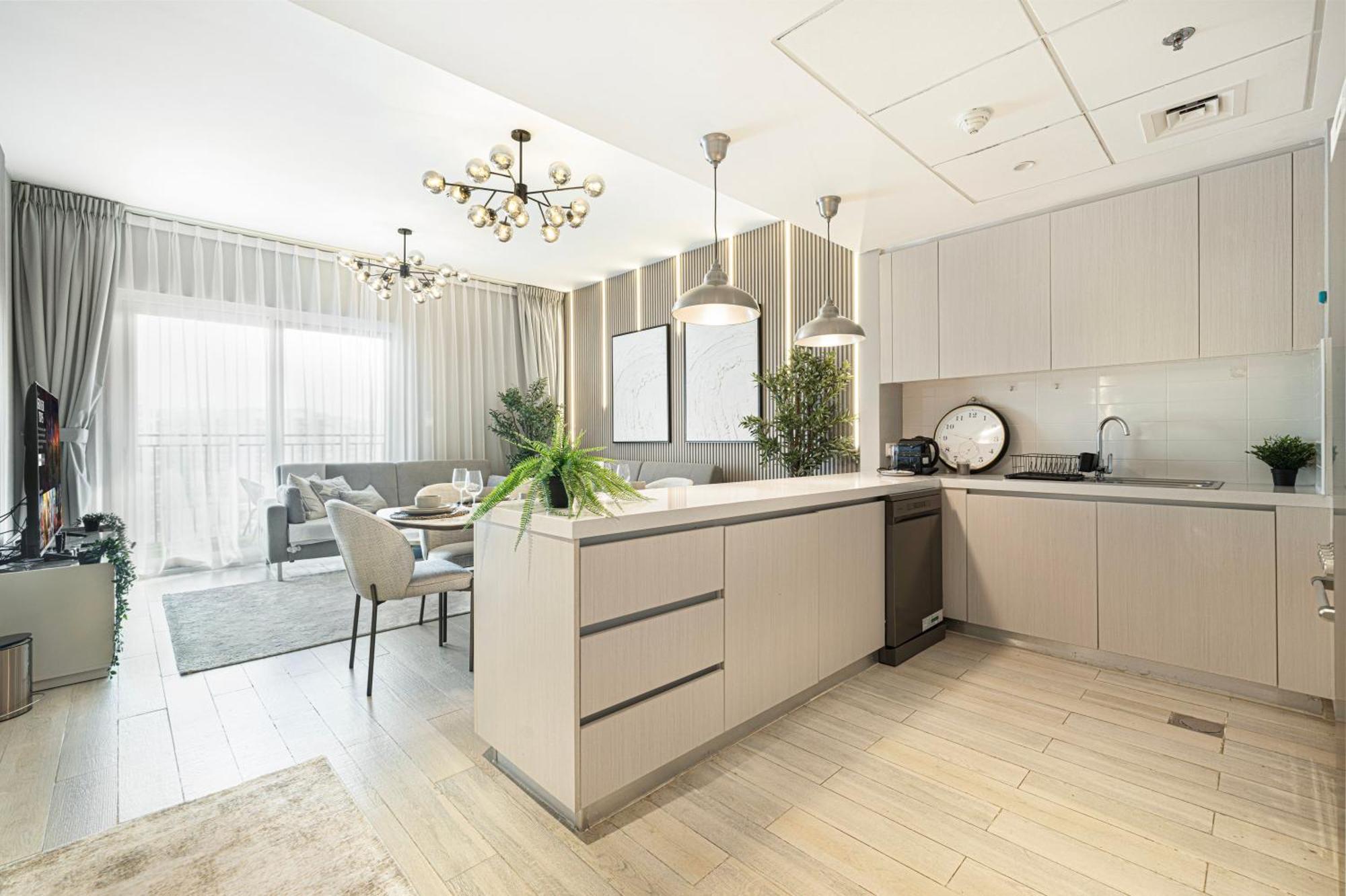Luxury 4 Bedroom With Ferrari World And Sea Views, Yas Island Waterfront, Pool, Gym, Playground, Walk To Yas Mall * Abu Dhabi